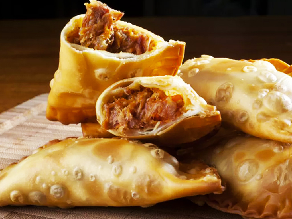 Pastel de carne seca Artesanal Especial